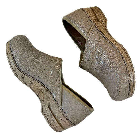 Sanita Alisa Leather Printed Danish Clogs - Picture 5 of 14